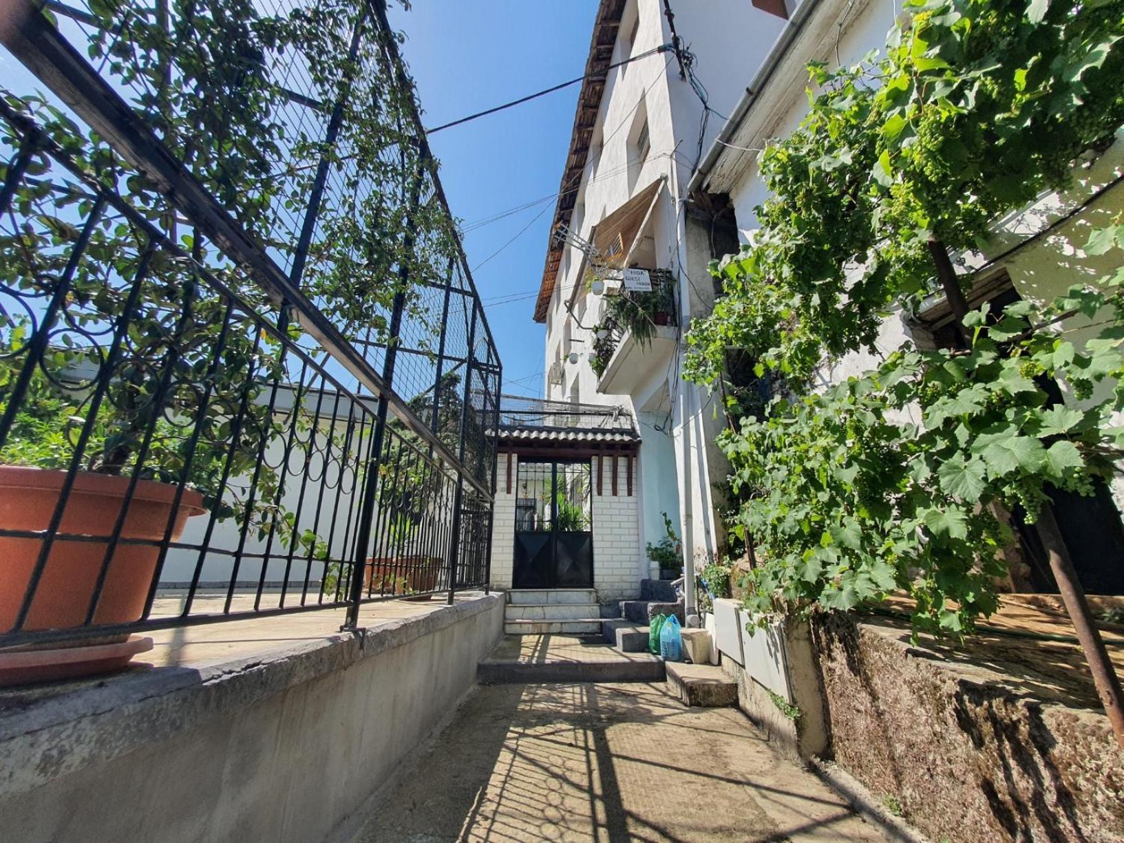 Hida Guest House Gjirokastra Kültér fotó